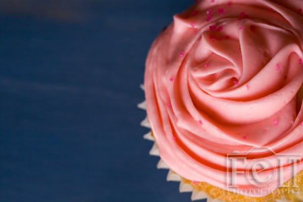 Cupcakes 101: Can the Canned Frosting!