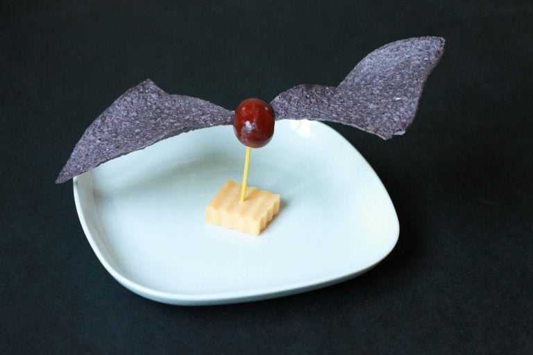 Healthy Halloween Treat – Bat Bites