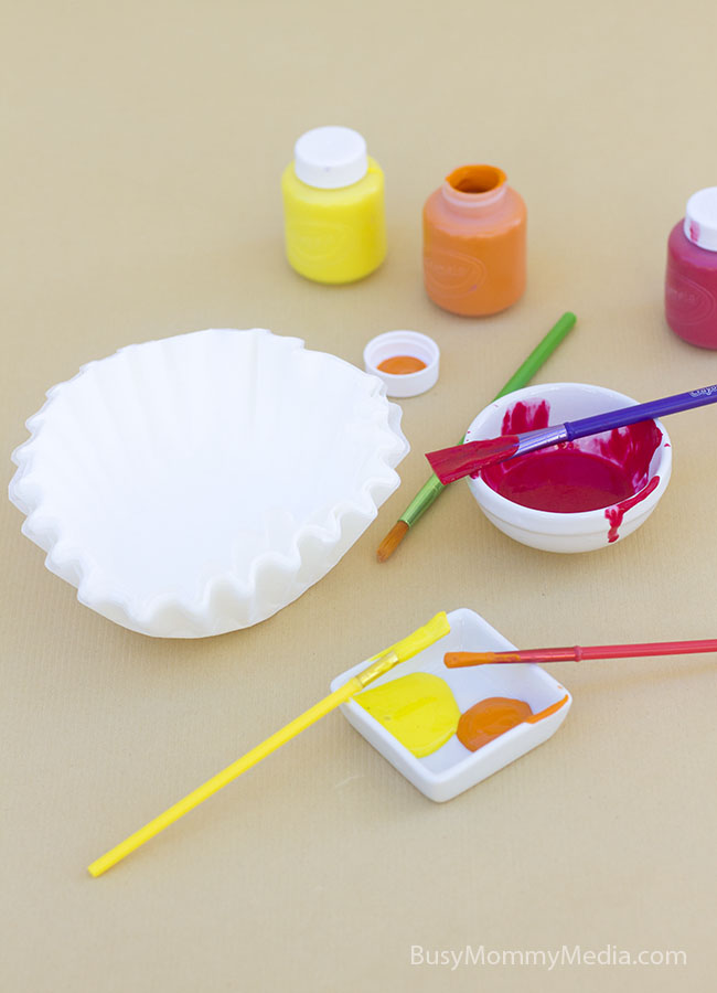 Coffee Filter Sun Craft on BusyMommyMedia.com 