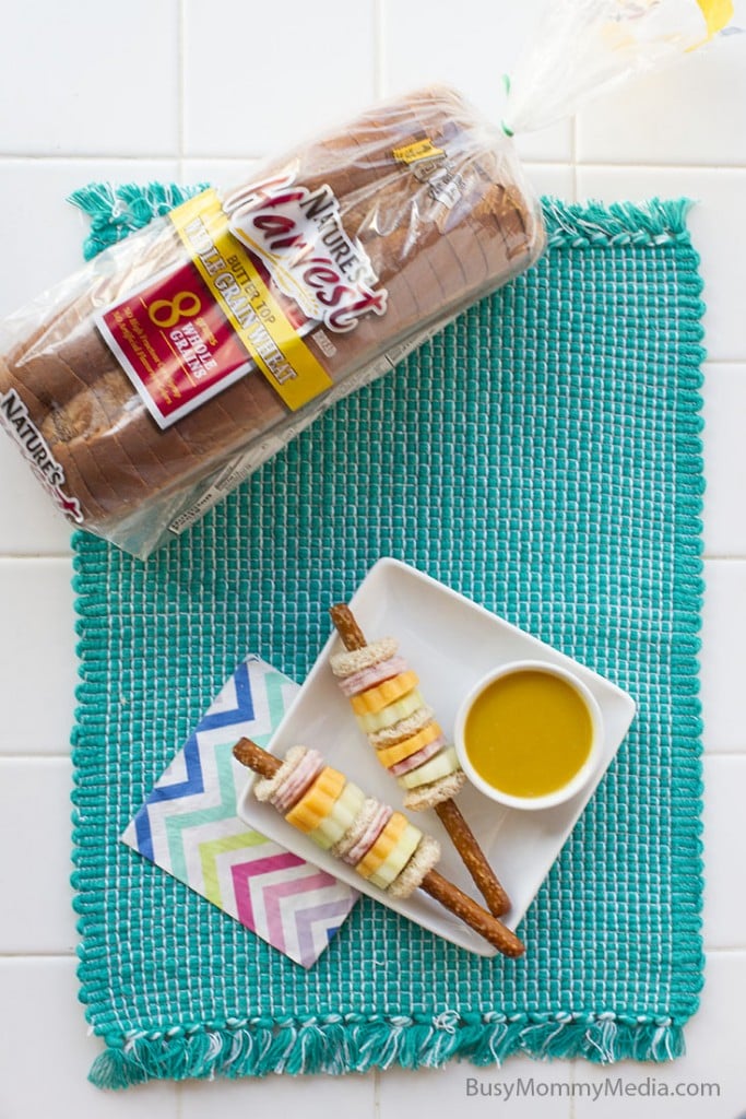 Pretzel Sandwich Kebabs with Honey Mustard Dipping Sauce on BusyMommyMedia.com