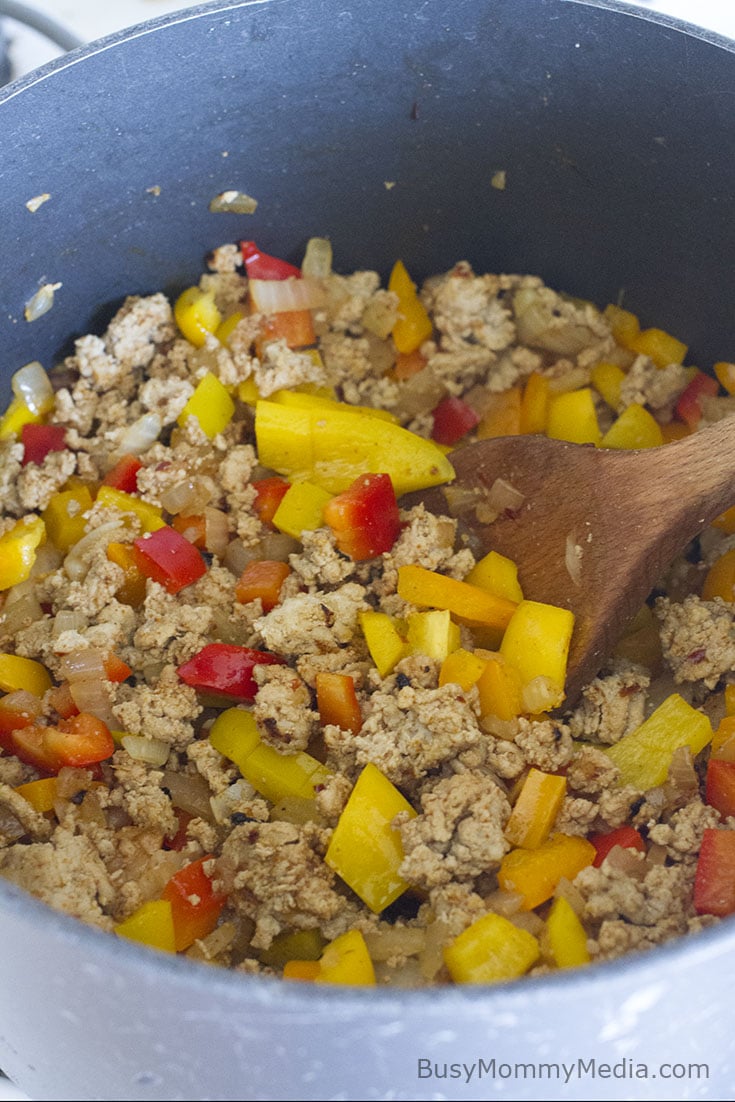 Quick and Healthy Turkey Chili on BusyMommyMedia.com