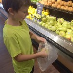 7 Reasons you Should Go Grocery Shopping with your Kids on BusyMommyMedia.com