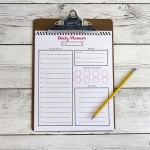 Free printable daily planner - See your entire day at a glance. This is such a great way to stay on task!