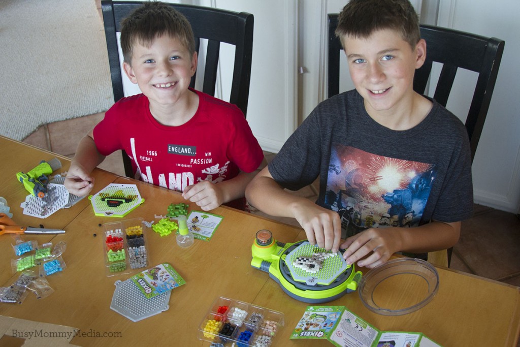 Fun Holiday Gift for Boys - Qixels by Moose Toys