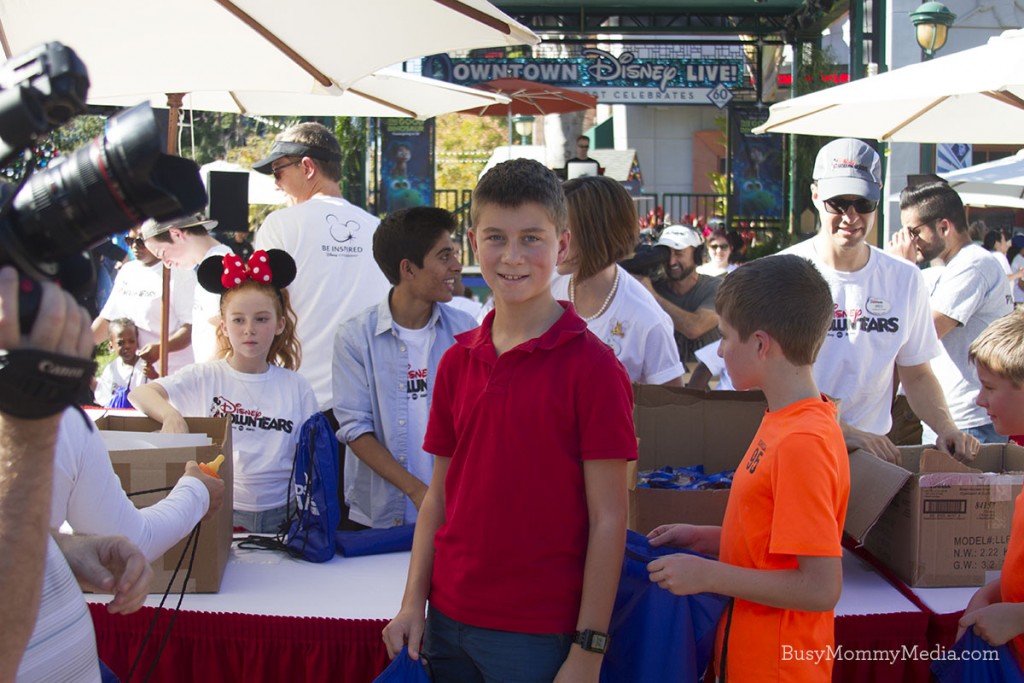 5 Reasons to Volunteer with your Family