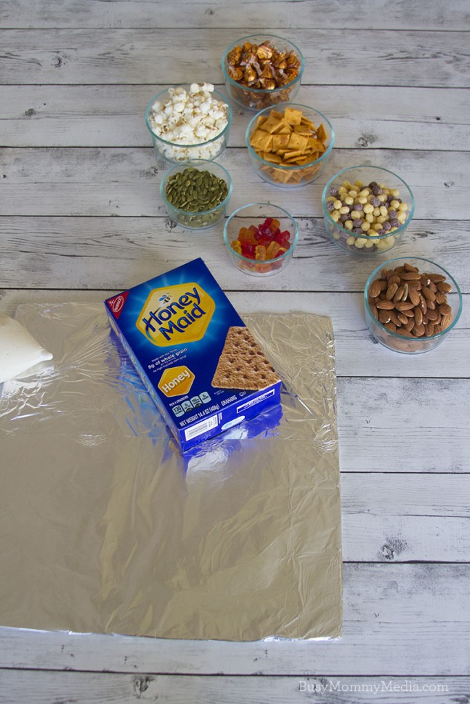 Artificial Dye-Free Graham Cracker "gingerbread" houses 