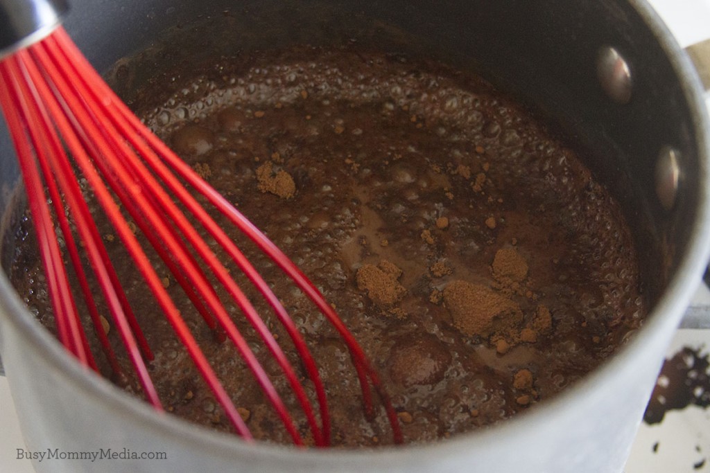 Candy Cane Hot Cocoa on BusyMommyMedia.com