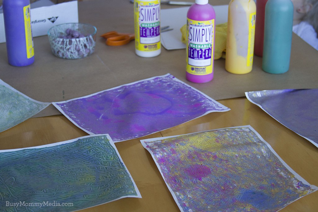 Marble Painting! | This is such a fun art activity for preschoolers!