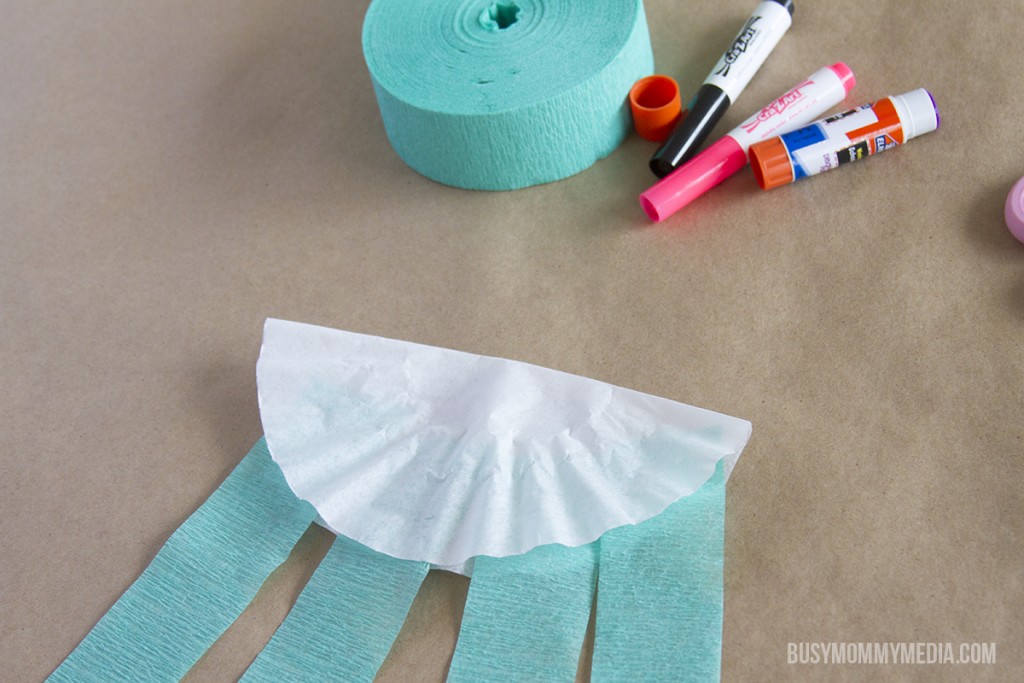 Coffee Filter Jelly Fish Craft for kids