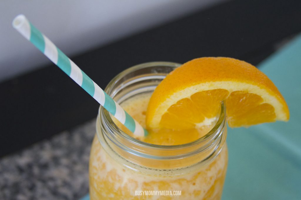 Mornin’ Sunshine! Breakfast Smoothie | This is a great way to start the morning!