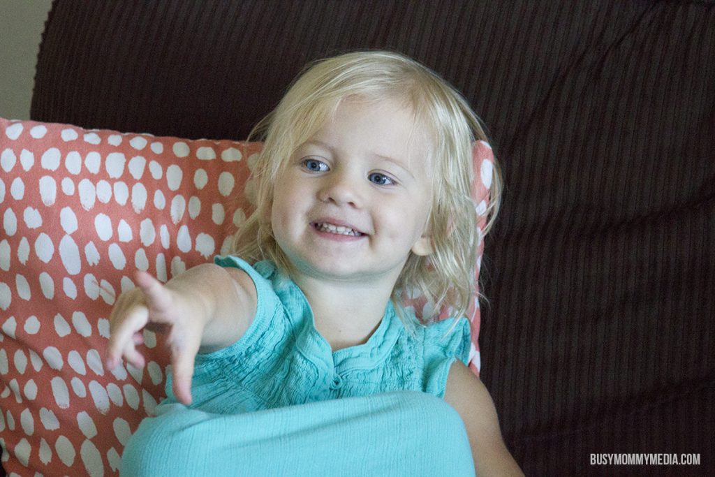 toddler watching Kazoops