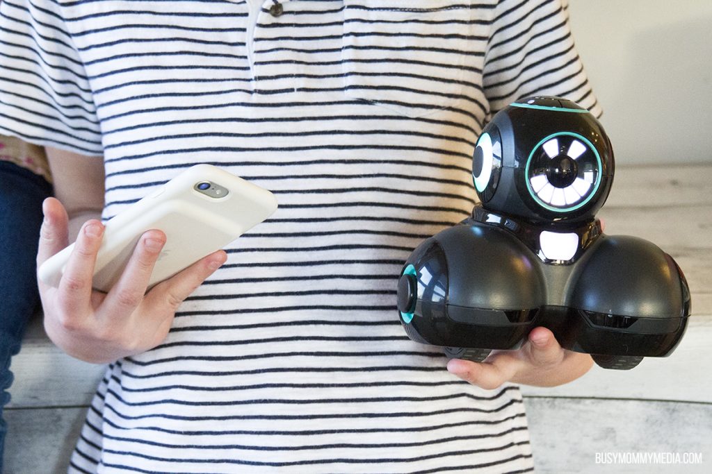 Cue Robotic toy