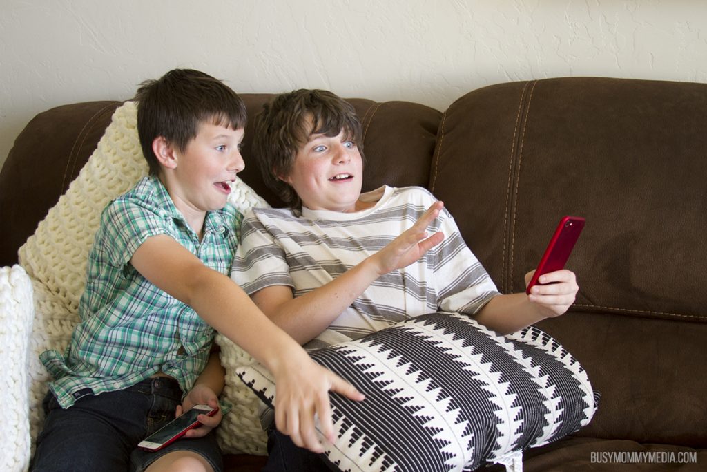 How to Teach Kids to Use Cell Phones Responsibly