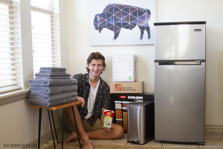 College Essentials that Make a Dorm Room Feel Like Home